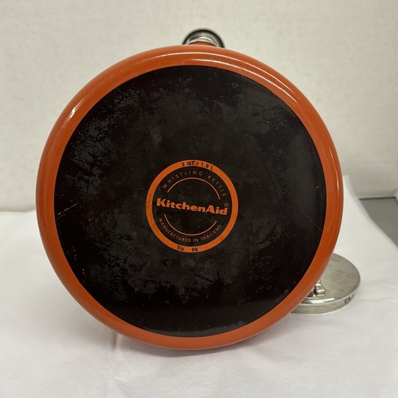 KitchenAid Gourmet Essentials 2-Quart Porcelain Tea Kettle, Terra Cotta - Picture 6 of 7